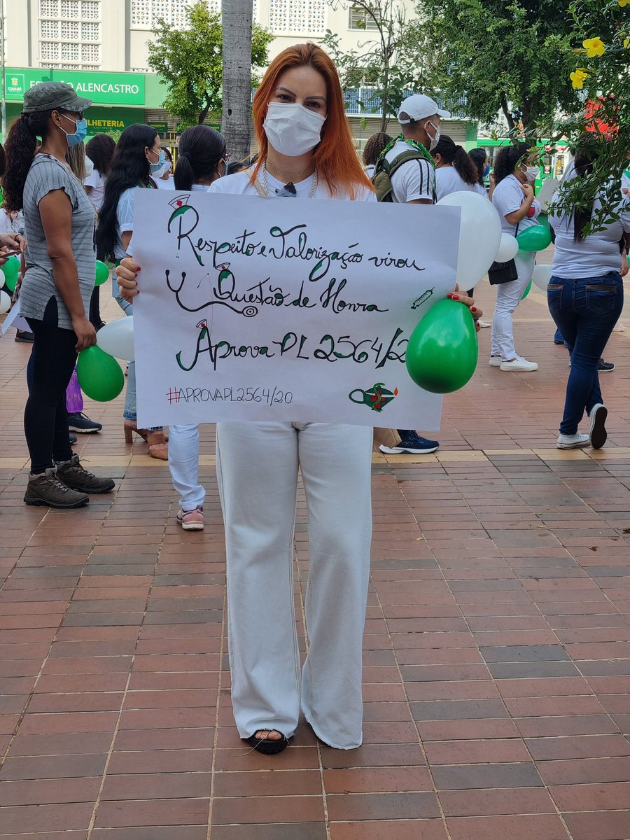Coren_MT's tweet photo. O Coren-MT participou da passeata em defesa do PL 2564/2020 em Cuiabá. Queremos nosso piso salarial e a jornada de trabalho de 30h semanais. Somos a enfermagem!
#corenmt #pl2564 #votasenado #valorizeaenfermagem #pisosalarialdaenfermagem #30horasjá #enfermagem https://t.co/B0FtqUtbyX