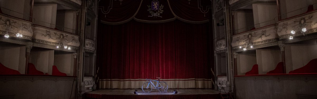 This one is just out of this world. Check out this new custom frame 3Tbike, part of a series of frames painted by artists that will be popping up over the summer!  buff.ly/2Su0XWt

#3TBike #cycling #3TQM #bikelife  #getcreative