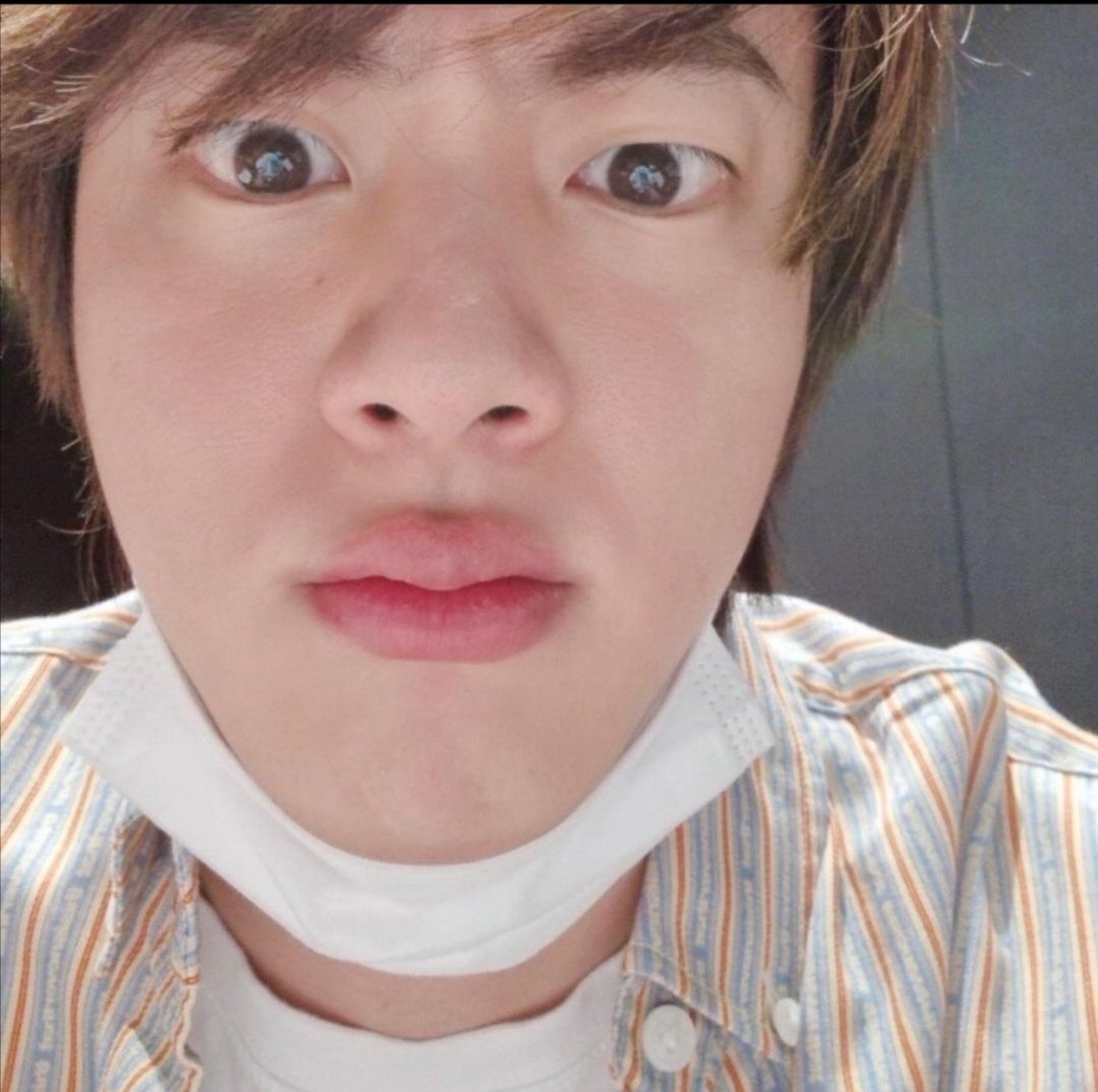 Fatima20862668's tweet photo. #KimSeokjin https://t.co/J6JGKlNOJY