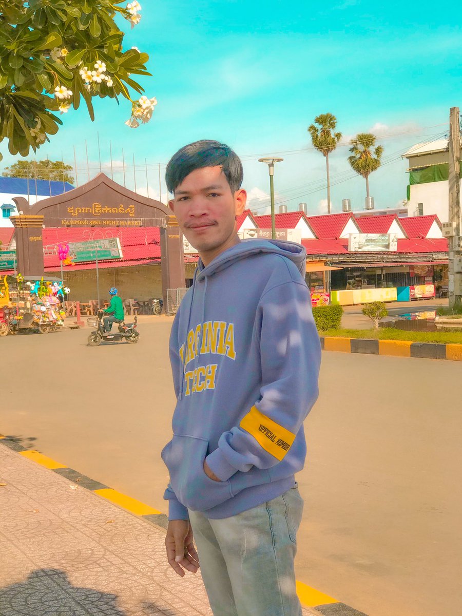 SongKosal2's tweet photo. ញាំរើសមេសប្រូ😘 https://t.co/1fCHPpwj6H