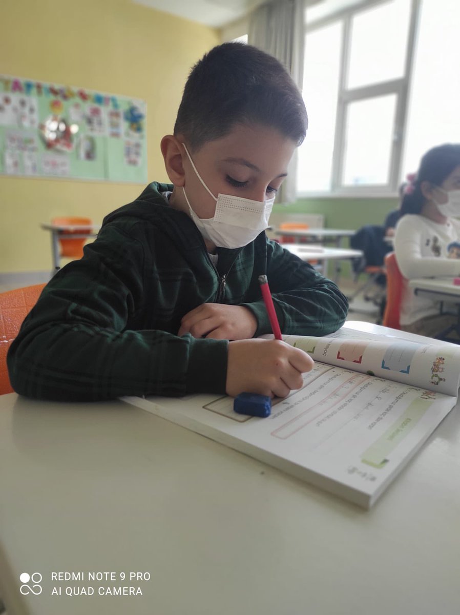 İTÜ ETA Vakfı Doğa Koleji olarak Covid-19 tedbirleri kapsamında öğrencilerimize kavuştuk.🐝 <a href="/DogaOkullari/">Doğa Koleji</a> <a href="/GuldenOnat/">Gülden ONAT</a> <a href="/KvancBarlas/">Kıvanç Barlas 🇹🇷</a>