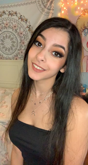 Watch ohKayBunny's leaked NSFW photo on TwXstars