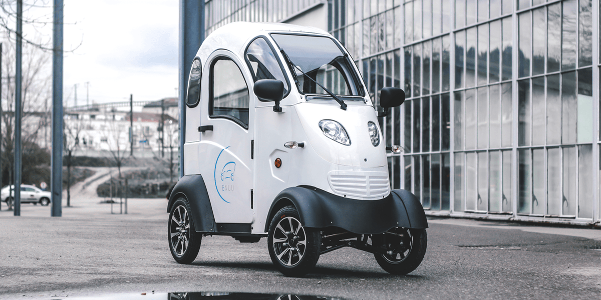 ElectriveNet's tweet photo. In #Berlin gibt es ein neues #Sharing-Angebot. #Enuu bietet in Teilen der Hauptstadt einsitzige Kabinenroller mit Elektromotor an.
https://t.co/WwTx56Xe8s
#eMobility #Startup @ENUUmobility https://t.co/OrS8UVgWlw