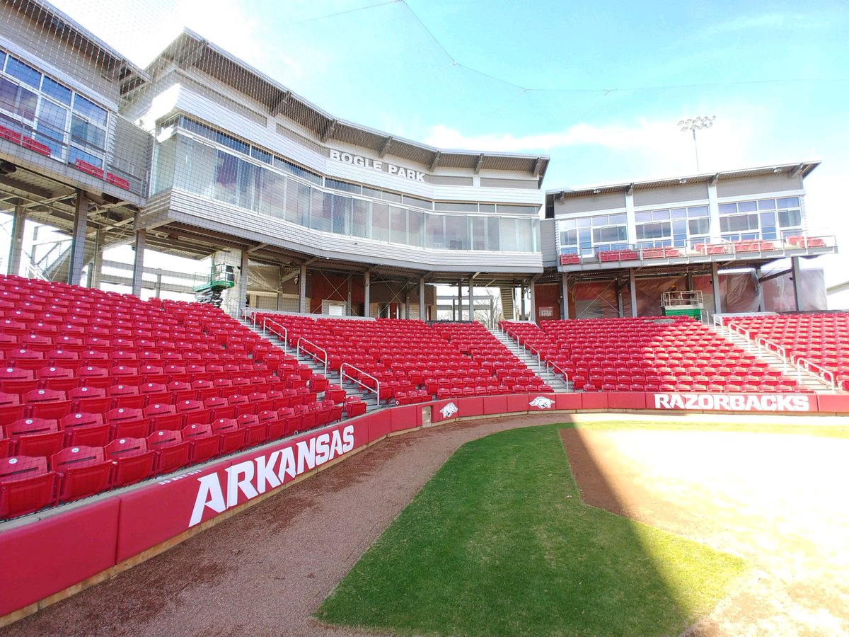 NettingPros's tweet photo. Upgrading #Facilities ποΈ during this time? Contact the #NettingPros #netcommanders for help! We are here to assist you in the process.
βοΈ #BarrierNetting
βοΈ #Backstop
βοΈ #BattingCages
βοΈ #BPScreens
βοΈ #BallCarts
βοΈ #WallPadding
βοΈ #Windscreen & more...
π§ info@nettingpros.com https://t.co/qcTAJrzlpf