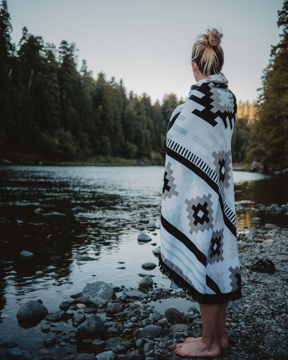 Cool summer mornings might just be our favorite part of the season. Have you taken a morning stroll to the creek? #Sedona #VisitSedona