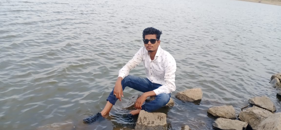 Kingofcolour1's tweet image. #femouspainteranddessinor #kingofcolour #sameerssr #ssr #no1painterinaurngbad #no1dessinor #professinolpenter #aurngbadking #Asianpaints