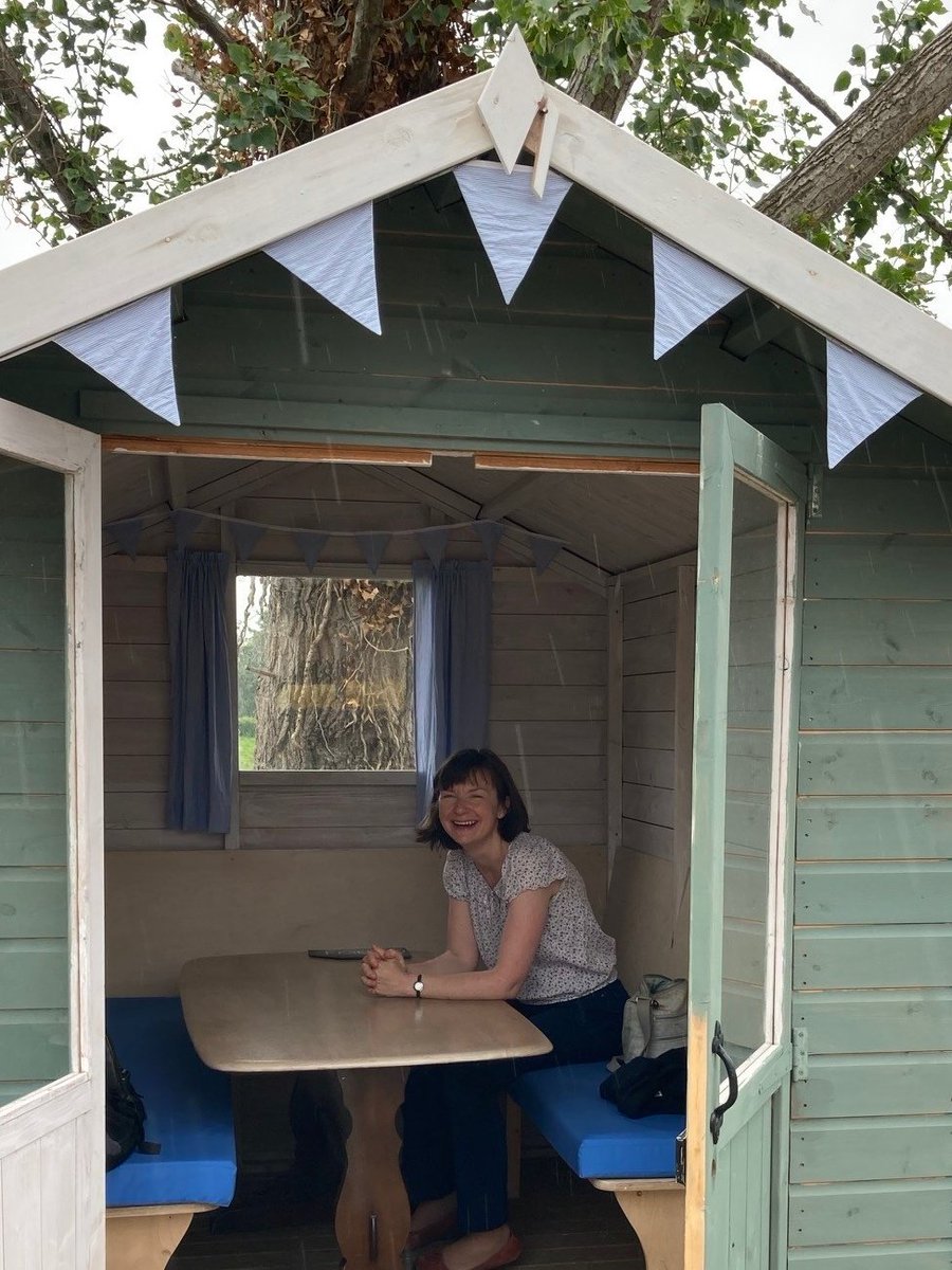 Cora Kwiatkowski tweet media