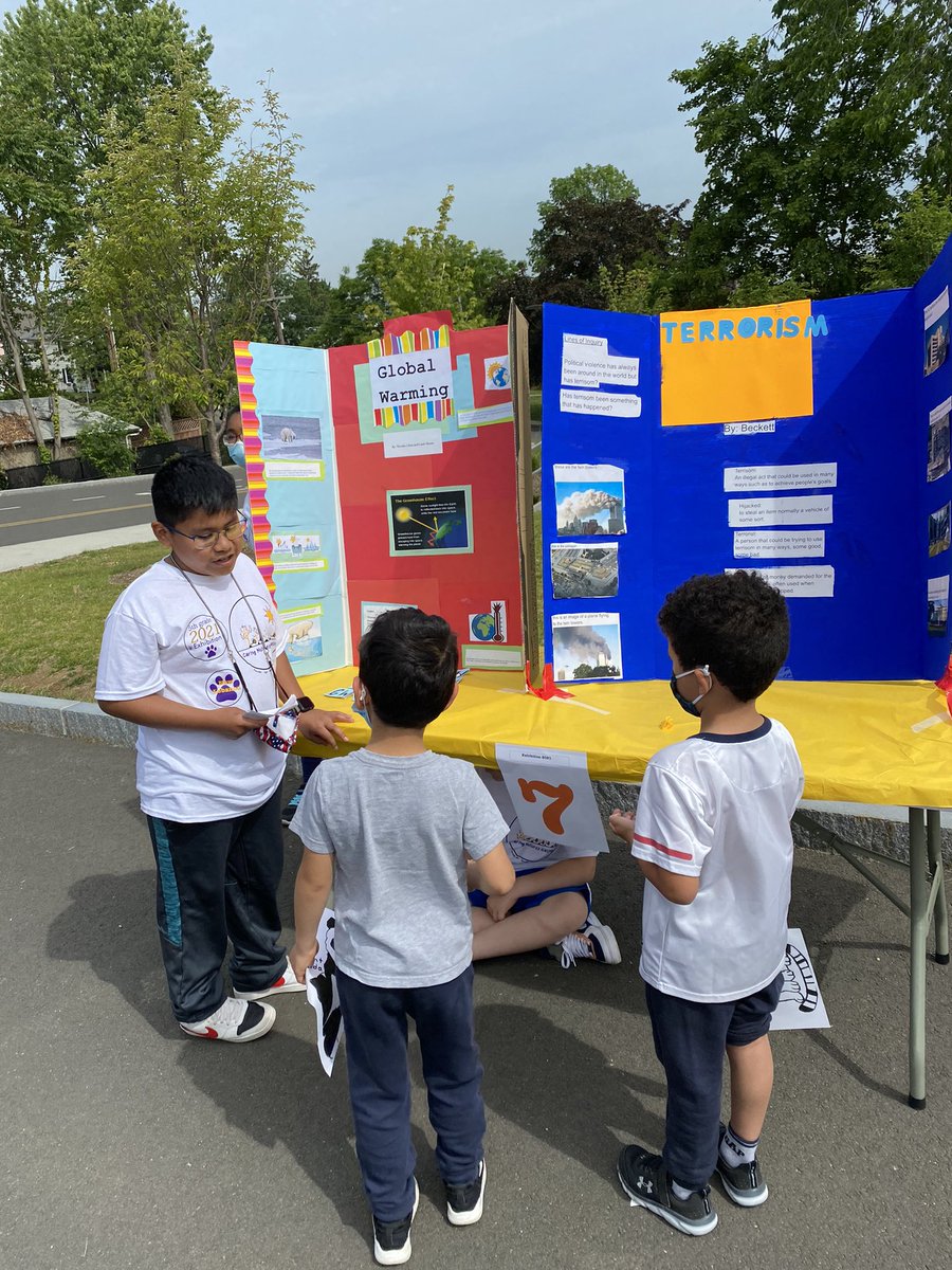 Alexandra Michaelson tweet media