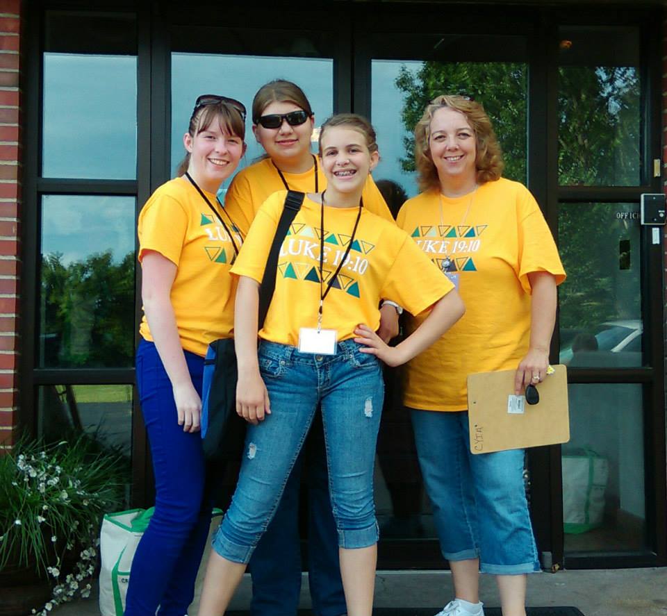 CEF_Missouri's tweet photo. Christian Youth in Action training begins this Sunday! Please pray as teens from around the state gather for our two week training to prepare to teach 5-Day Clubs this summer. We are thankful for their hearts to serve the Lord! #5DayClub #CYIA #summerministry https://t.co/HRLDSrkA7c