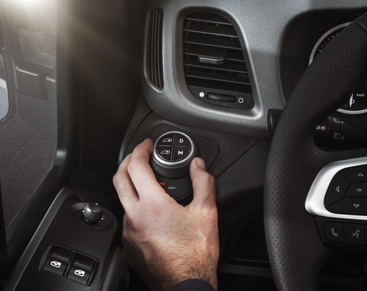 IVECOUK's tweet image. 📢PRESS RELEASE - New Daily: the smart vehicle that future-proofs the customer’s business

Learn more: iveco.com/uk/press-room/…

#GoSmart