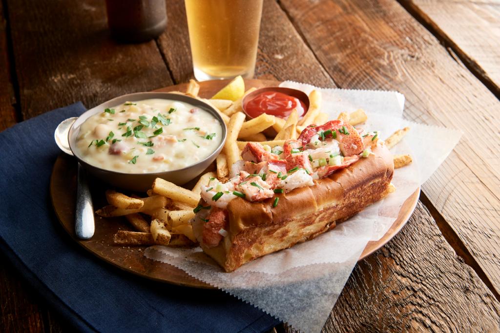 McandSchmicks's tweet photo. Feeling a little shellfish this month? Take a bite out of our June Lunch Feature!
#mccormickandschmicks #mcandschmicks #june #junefeature #lunchfeature #junelunchfeature #shellfish #lobstershrimproll https://t.co/462cXU8tLI