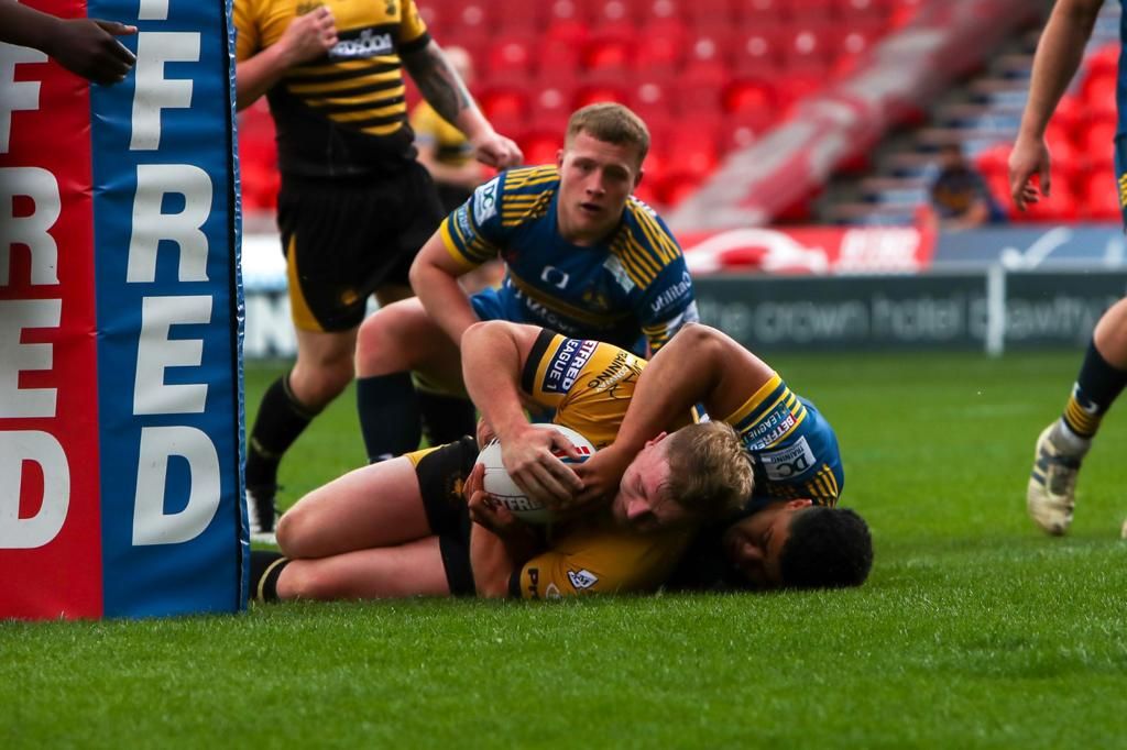 RochdaleHornets's tweet image. 👥 Sean Penkywicz, Zac Baker, Rob Fairclough and Callum Marriott are all up for May's Player of the Month!

Voting ends this Friday at midday 👉buff.ly/3uLLCxW

🤝 @RedSodaCo #ThisisRochdale 🐝