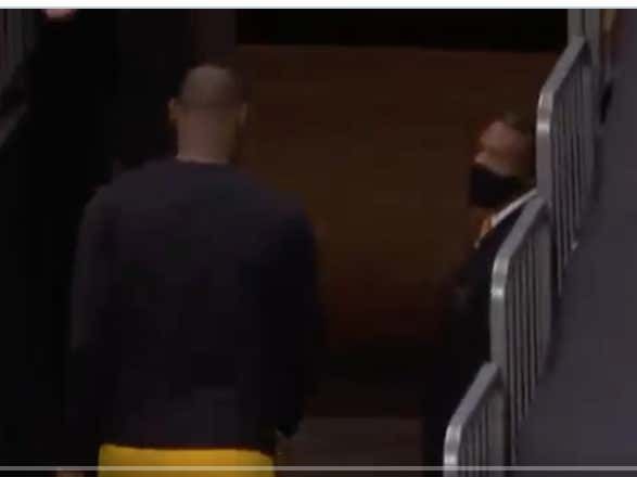 Once Again LeBron Showed When Shit Gets Tough And Doesn't Go His Way, He's Going To Throw A Temper Tantrum And Quit On His Team barstoolsports.com/blog/3366968/o…