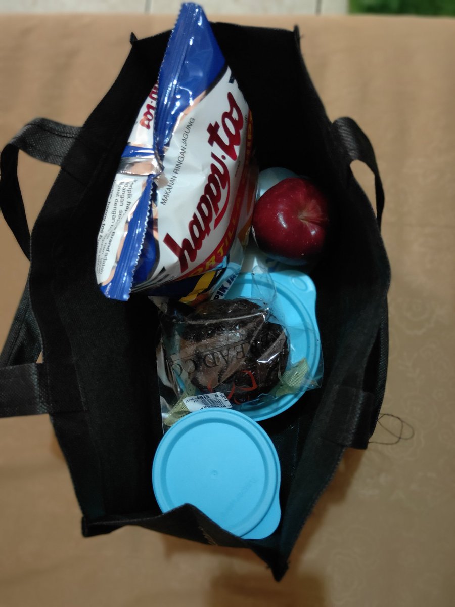 Bekelin <a href="/yudadolken/">Binnenlandsch Bestuur</a> tadi pagi. Sungguh sebuah perjuangan bagiku yg pangedulan dan kebluk ini 😑