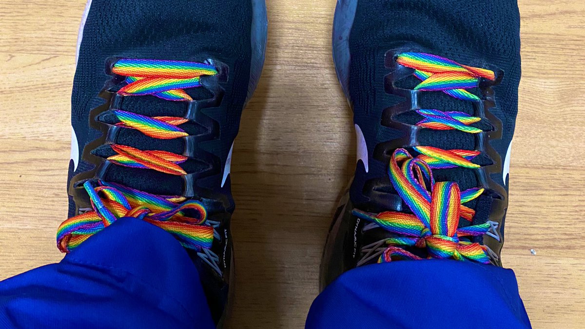 Bringing Pride to work 🏳️‍🌈 
I’m so lucky to work with such an accepting team at @OUH_CCritCare ❤️🧡💛💚💙#HappyPrideMonth #Nurse