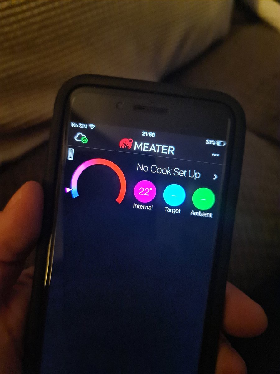 nobberRB's tweet photo. @MEATERmade I have done what it says in the video but it won't give the Bluetooth sign in the corner. https://t.co/zAnT5RUF5I