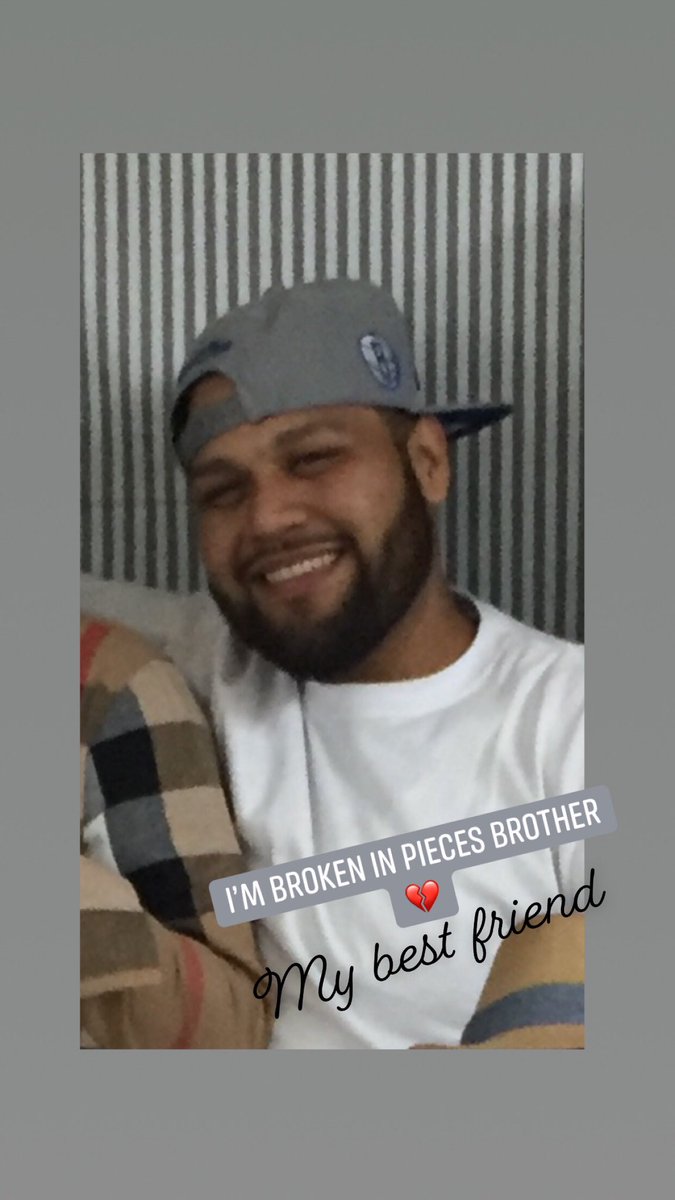 _Nana239's tweet photo. My heart is in pieces 💔🥺 my brother is fucking gone 🕊🤍 Fly high brother The realest out here, I was too proud to be your little sis man 😭 My best friend god, whyyy😩 I AM BROKEN 💔 https://t.co/qX6CodTDgo