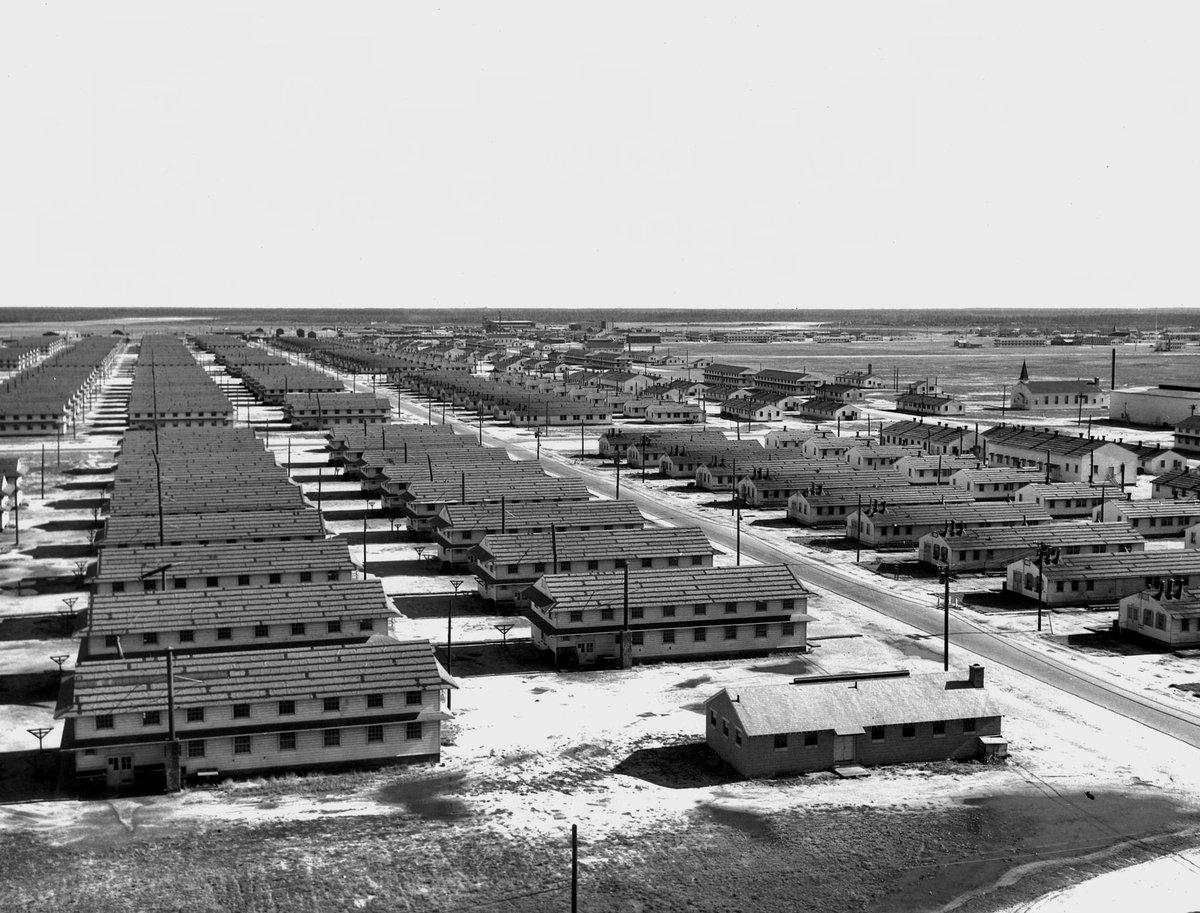 KimTunnicliffe1's tweet photo. This is a pic of #CampEdwards during #WorldWar2. In 1944, 1300 captured Germans were sent to the newly opened POW camp at Camp Edwards. They lived &amp; worked there for about a year before being repatriated. U.S. Army Photograph, courtesy of Massachusetts National Guard. https://t.co/8K6pYvdysX