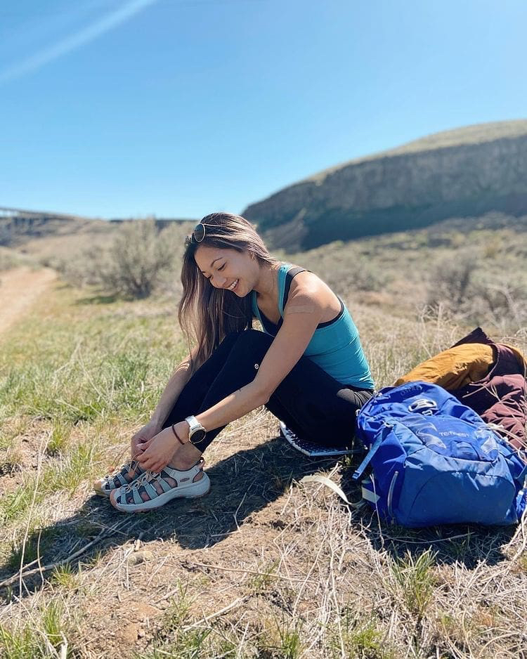 KEENCANADA's tweet photo. 18 days until Summer ☀️ (we're counting 😉)
📷: @adventurewithmary via @keeneurope
#WildSoles #HikeHappy #AstoriaWest https://t.co/UggXIuIJl7