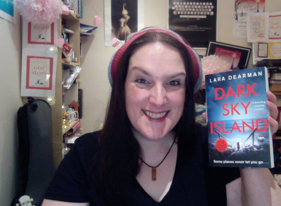 wurdsmyth's tweet photo. I croaked through #FabNightInChattyThing but it was fab! Watch: https://t.co/oqiBrwRAwJ (Reviews from 20m 38s)

My #BooksOfTheWeek are:
#CruelActs by @JaneCaseyAuthor
#TheLostLightsOfStKilda by @elisabeth04liz
#DarkSkyIsland by @laradearman (review 29m 05s)

Links in next tweet.. https://t.co/6r63v2hLY8