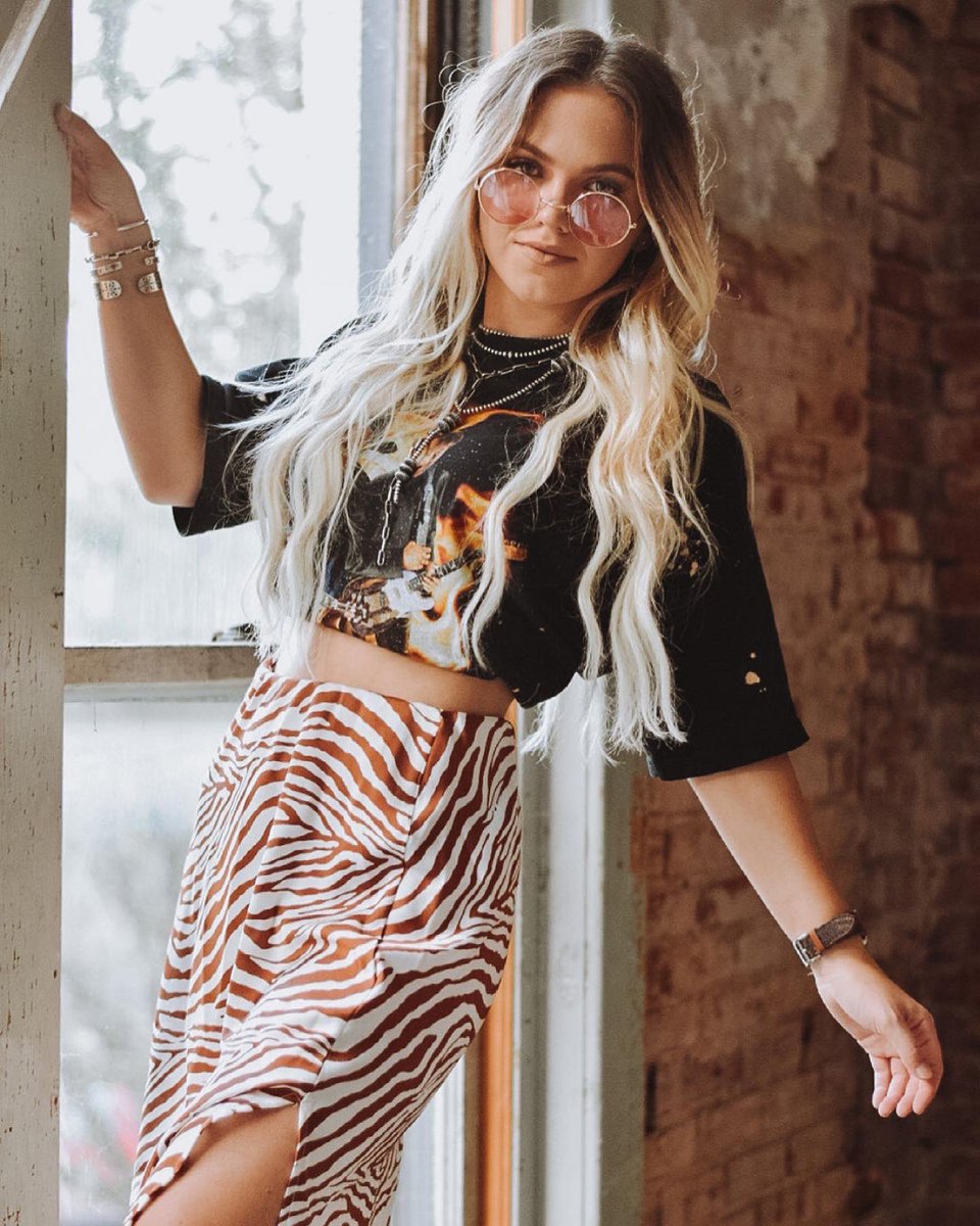 lexxleverette's tweet photo. she’s a slick nickel she’s right on the money 💃🏼 https://t.co/KnMgML1vVN