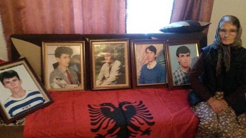 albinkurti's tweet photo. 27 April 1999 was the last day Zojë Prendi would see her five sons, Viktor, Sokol, Mark, Robert and Gjergj.

They were among at least 377 Kosovo Albanian civilians executed by Serbian Police and army in Meja massacre.

Today Nëna Zojë closed her eyes forever. https://t.co/ZjoJYFm6xx