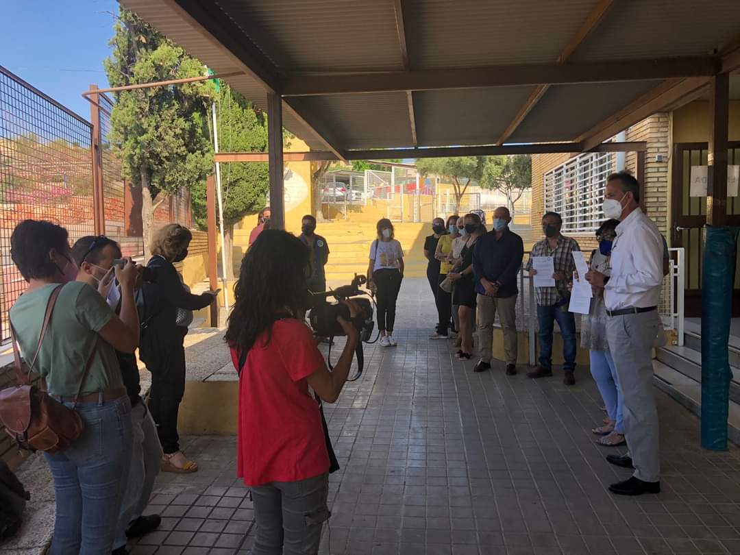 asadipre's tweet photo. Hoy se ha presentado la plataforma "Enfermería escolar ya". COMUNICADO CONJUNTO entre la diferentes asociaciones y federaciones que solicitan y piden que los centros educativos tengan un Enfermero Escolar ; FAPACE; ASADIPRE; ADALPRO; y la Facultad de Ciencias de la Salud. https://t.co/KQAPUfAhUu