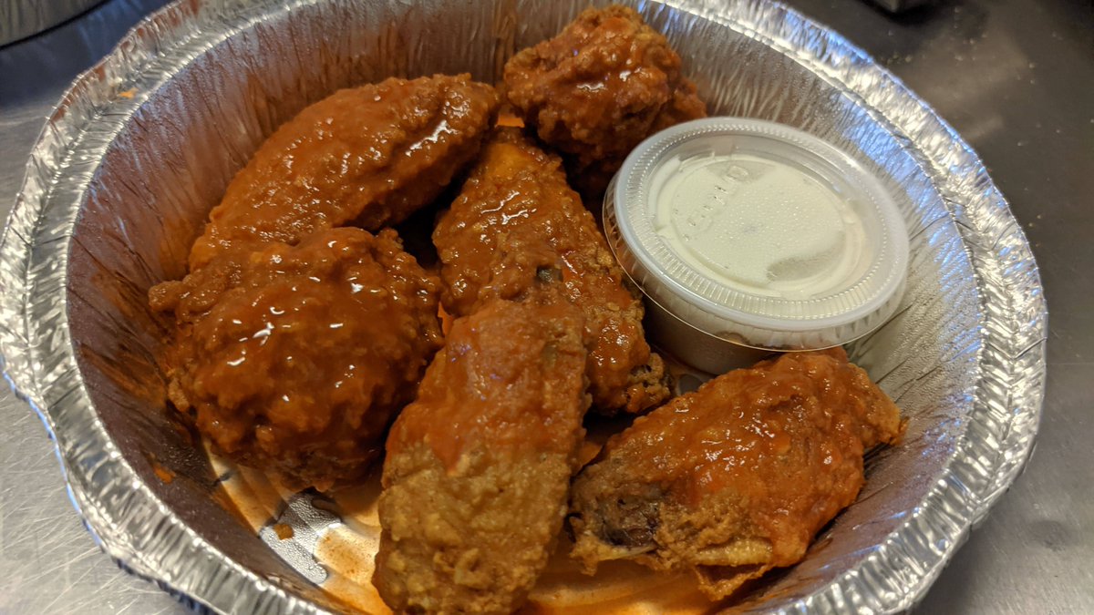 PastaNJ's tweet photo. Primavera's Restaurant & Pizza in Linden NJ. 1111 W. St Georges Ave near Clark, Cranford and Rahway Borders. Minutes of Garden State Parkway exit 136. Open 7 days a week! Plenty of Free Parking in our Lot! We Deliver as well! #PastaNJ https://t.co/TW38uuQSrk https://t.co/zQYqCVGiiJ