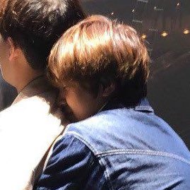 noxx_nox's tweet photo. 해찬이 멤버 꼭 끌어안은 표정좀 봐...
난 널 사랑이라 불러 넌 앞으로 사랑이야ㅠ https://t.co/gpu8H3zrfQ