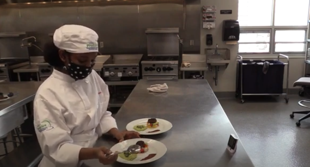 Congrats to Ferhat Sbhatu from Maize Career Academy on your First Place Starter! 

View the plating in action: youtu.be/9c3yQ1X-uSw?t=…
#ProStart #Cooking #Appetizer