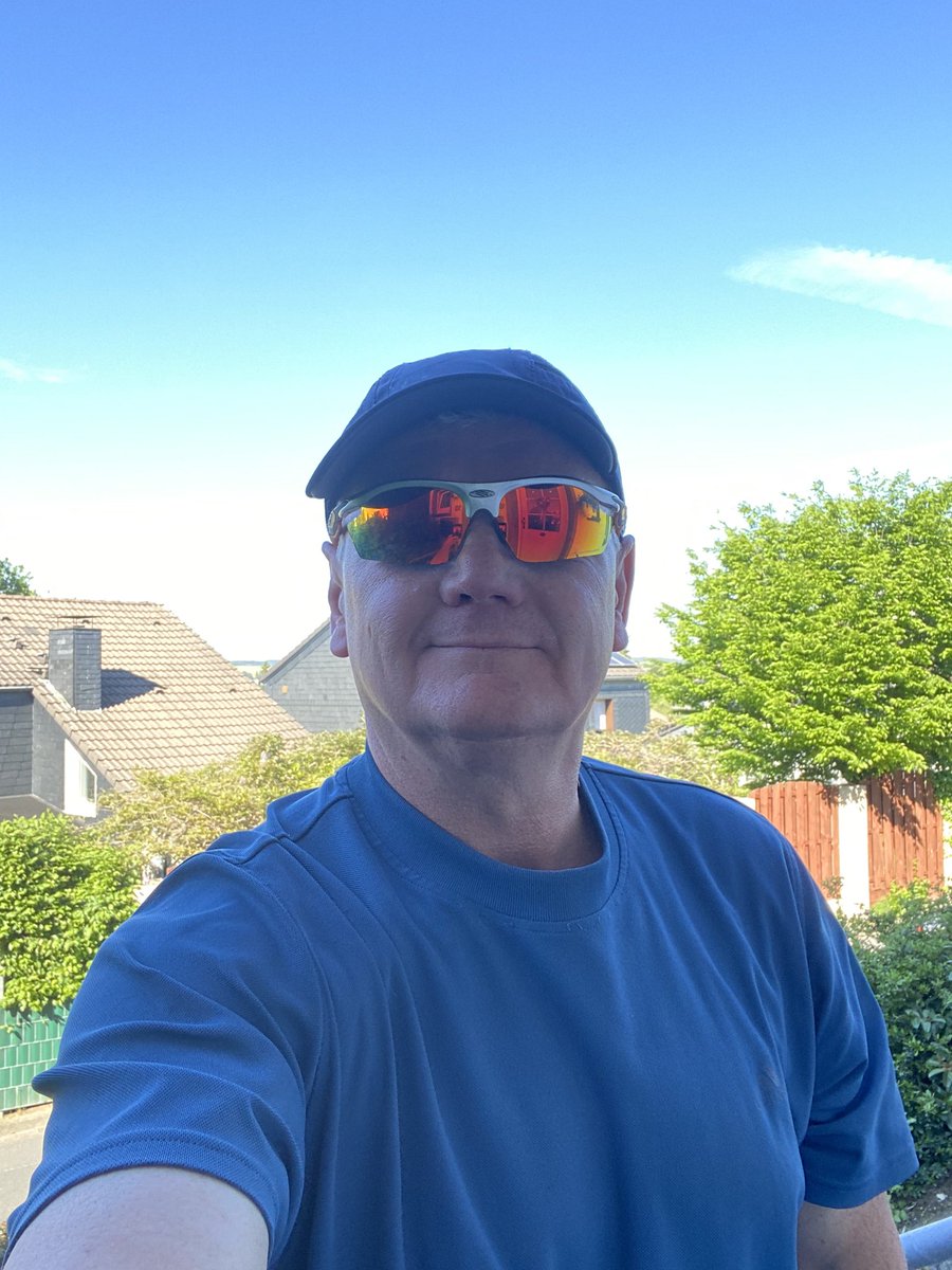 StefanKlettLSB's tweet photo. Bin dann mal joggen! Morgen beginnen schließlich die Finals in NRW, Berlin und Braunschweig 💪🏽
#finals2021 #LSBNRW #nrw #vorankommen #DAEC #lsbberlin #lsbniedersachsen #berlin #niedersachsen
https://t.co/gT5rer4vgB https://t.co/62HMhVpK3d