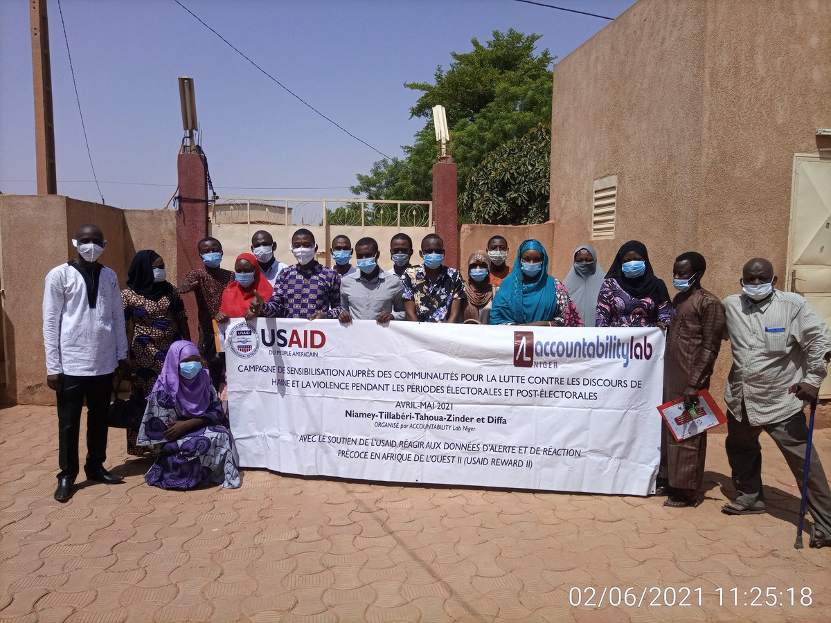 accountlabniger's tweet photo. Après Tahoua, Diffa, Zinder et Tillabéry c'était autour de Niamey la capitale d'accueillir le 5ème café science de capitalisation et de partage d’expériences en matière de gestion et prévention des conflits ce mercredi 02 juin 2021.
@USAID
#Nigerwewant
#electionpeace https://t.co/kErZDpv5W4