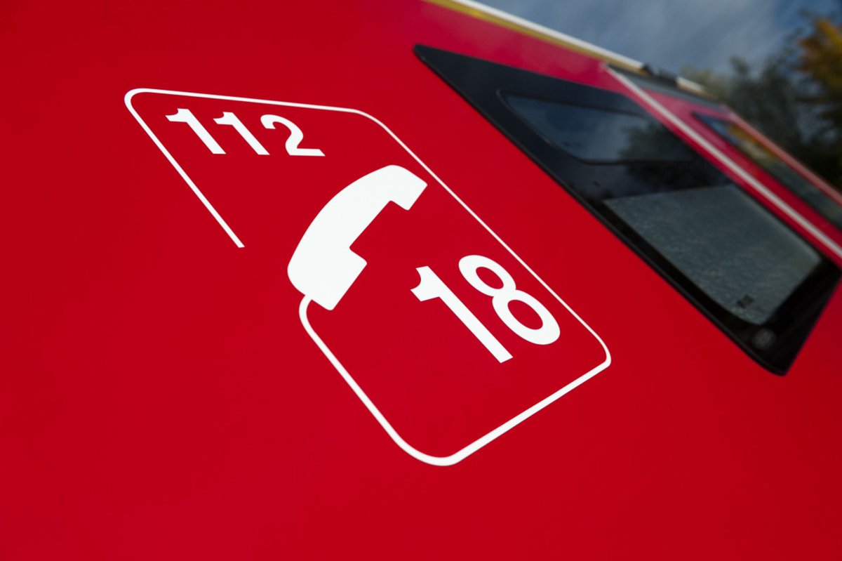 #Panne | Privilégiez les appels vers les numéros d’urgence 17, 18, 112 et 15 depuis un téléphone fixe, bien que nous ayons conscience qu’il n’est pas facile de trouver ce type de téléphone aujourd’hui.

Ne surchargez pas les lignes inutilement !
#Urgence