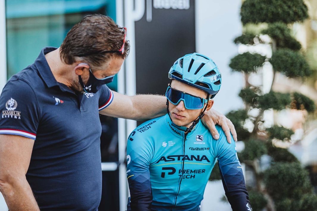 One of the more familiar sights at this year’s Giro was a phalanx of <a href="/AstanaPremTech/">rostars kaz</a> @giordanacycling jerseys pulling the peloton on days the team felt that its leader Aleksandr Vlasov had a chance to move up on GC.

pelotonmagazine.com/peloton-x/gior…

#ad #giordanacycling