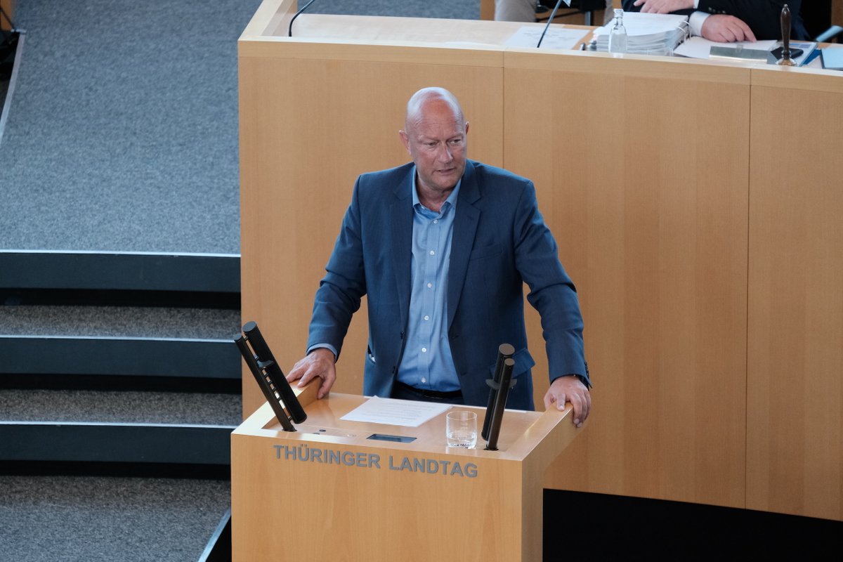 Der Auftrag der Politik muss wieder sein: Mut zum Risiko belohnen und es denen, die die zukünftigen Arbeitsplätze von Morgen schaffen, es einfach zu machen. Potenzielle Gründer benötigen ebenso wie Unternehmensnachfolger einen verlässlichen Handlungsrahmen. #plenumTH