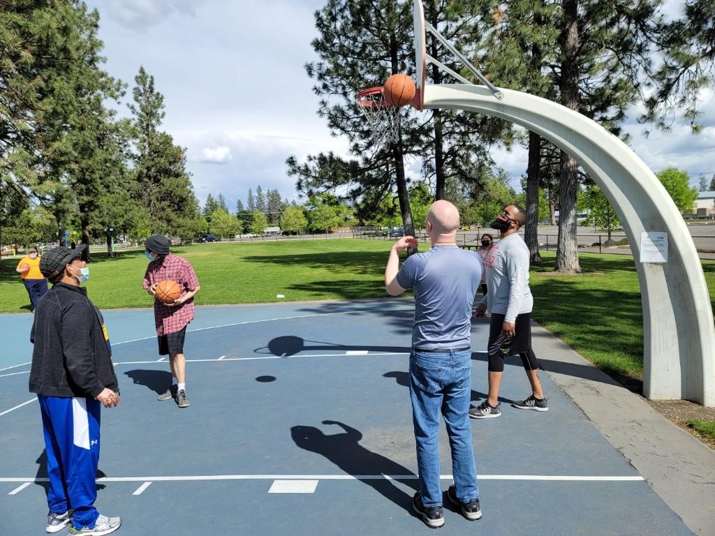 Alpha_SLS's tweet image. Summer is here and our Spokane clients went out to shoot some hoops at their first Basketball club meeting!  Are you excited for this #Summer2021 ?
