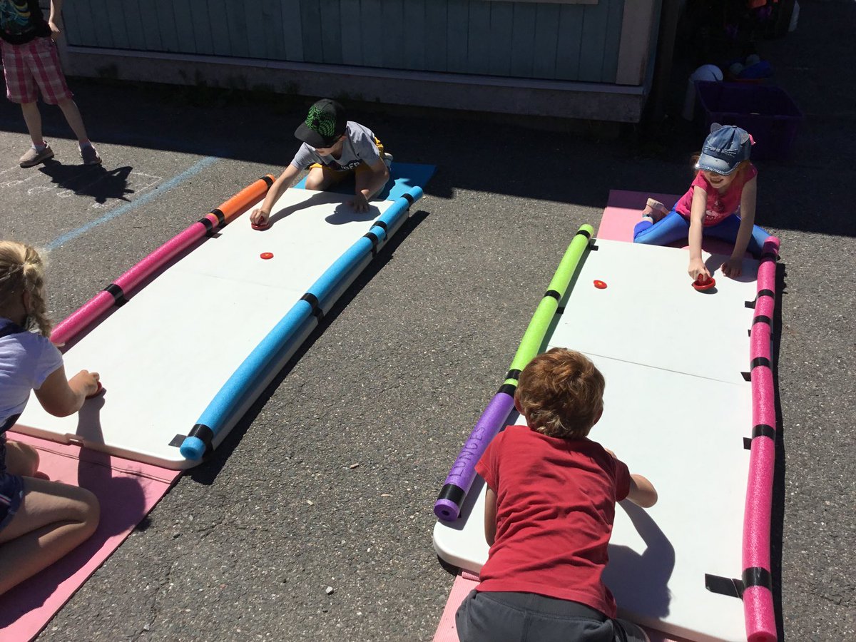 datl_ed's tweet image. Striking skills exploration on this sunny day. We simulated handball, table hockey, tetherball &amp;amp; golf (with a bowling pin instead of a long-handled implement). Students used their math skills to keep track of their own points. #physed #outsideisbest #crosscurricular