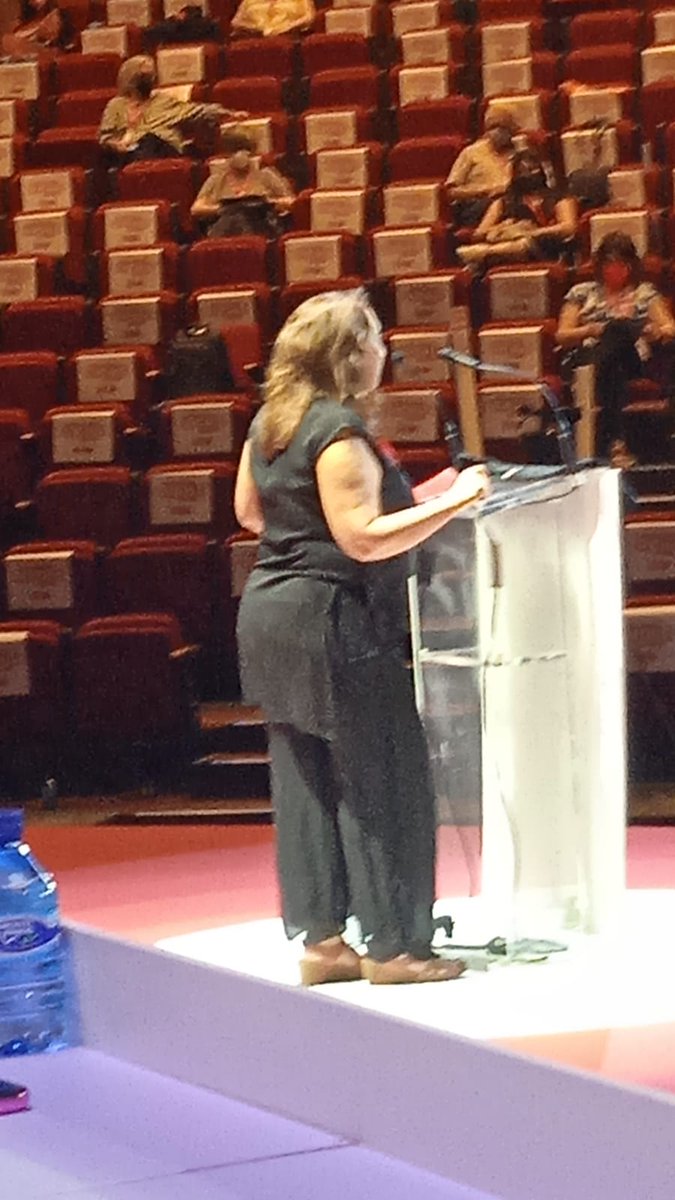CCOOServMad's tweet photo. Nuestra Secretaría General
@mabalue interviene en el turno al informe general

🗣️ "Hemos llegado a un acuerdo de unidad y de cohesión" "ahora toca construir un proyecto dónde todas y todos nos sintamos reconocidos" https://t.co/HoKeTfyrSK