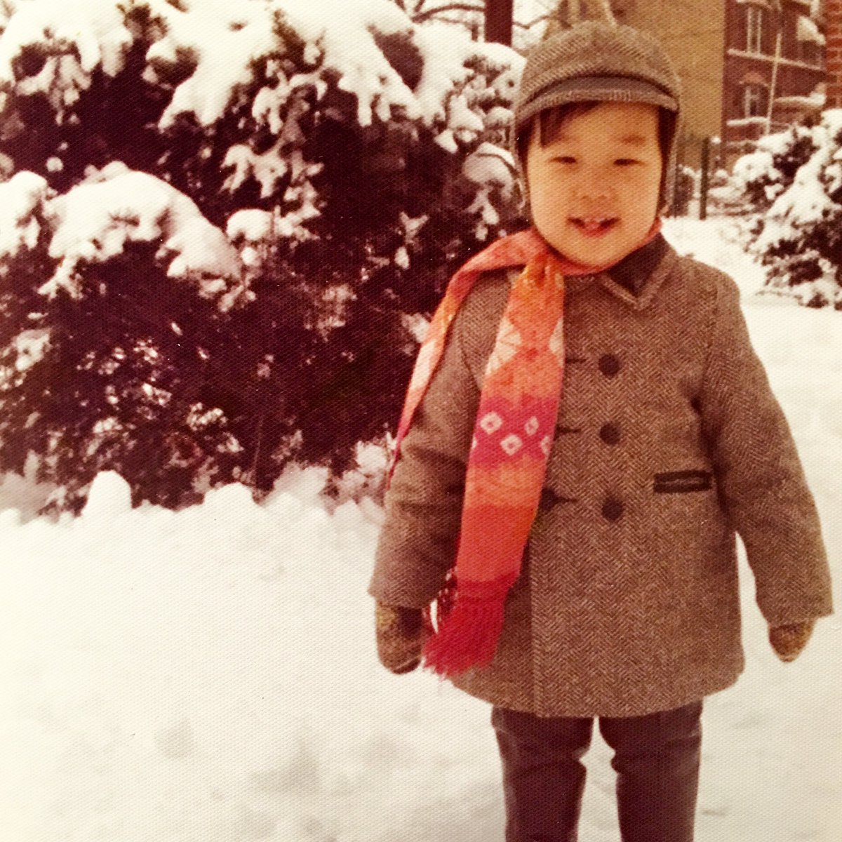 NickCho's tweet photo. Retweet with a photo that proves you were a fashion icon in your youth. https://t.co/yEbon11yiT