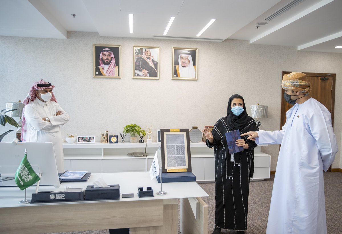 OmanEmbassyKSA's tweet photo. التقى صاحب السمو السيد فيصل بن تركي آل سعيد بمعالي الدكتور عبدالله شرف جمعان الغامدي محافظ الهيئة السعودية للبيانات والذكاء الاصطناعي..يتبع https://t.co/IFRnpVw1Bh