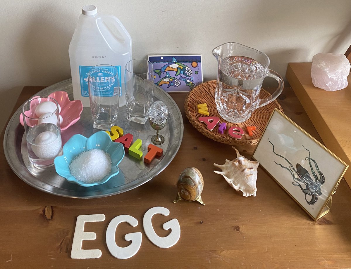 TKoppaithara's tweet image. Exploring in #KindergartenOnline.

#bouncingegg
#saltwater #freshwater 

Spirit and Unity (whale and eagle)
Art by Mark A. Jacobson