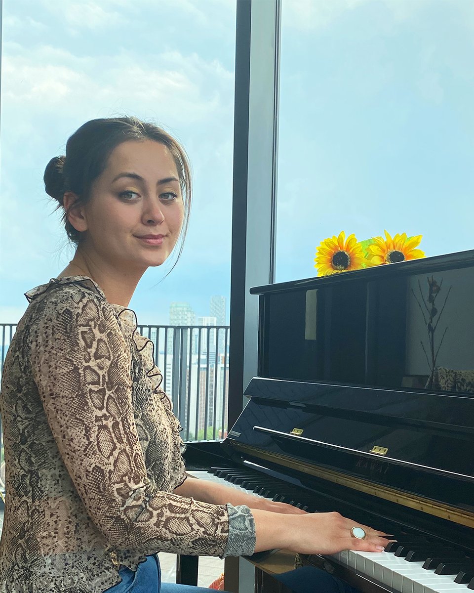 Jasmine Thompson tweet media