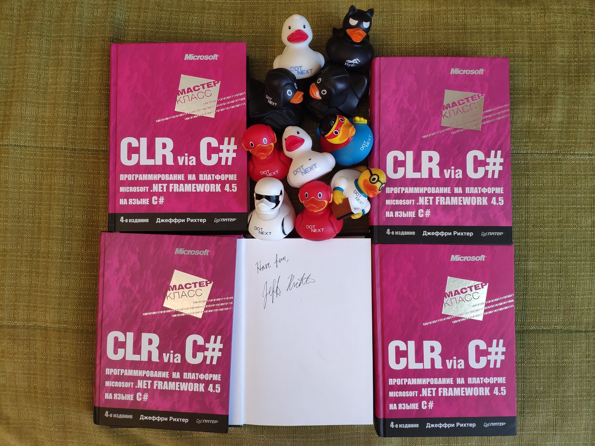 kulakovt's tweet photo. На конференции сказали больше читать умных книжек.

1. Нашёл умную книжку
2. Взял побольше, чтобы эффект был получше
3. …
4. Profit

Кстати, кому миротворный автограф Рихтера? Заходите в подкаст. https://t.co/cVO7XLjd2C