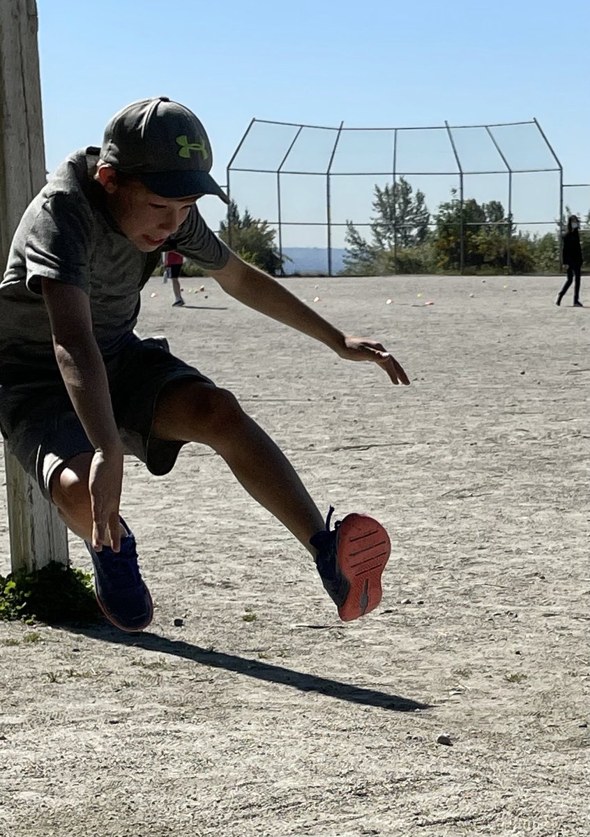 Chartwell Elementary School tweet media