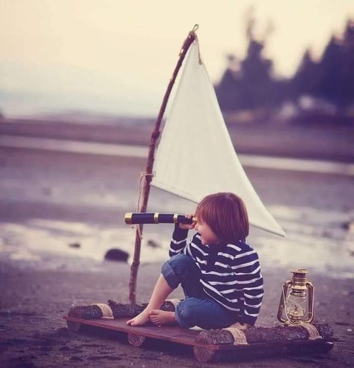 .
.الرّضا هو الاتفاق بين النفس وصاحبها .. أما اليقين فهو الاتفاق بين النفس وخالقها.
.♥️..