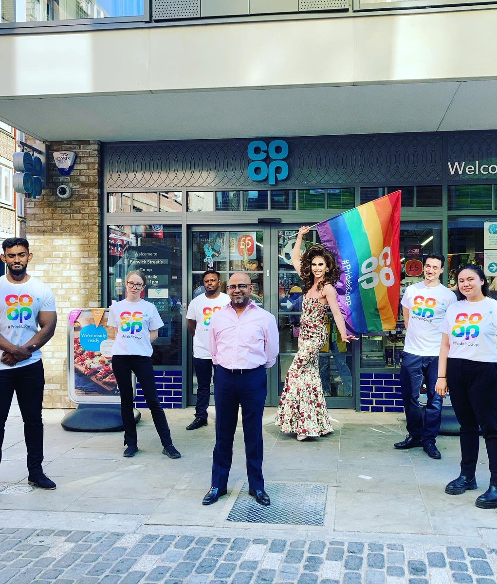 sohosocietyw1's tweet photo. SOHO PEOPLE! Thursdays is @sohosocietyw1 HOUR @sohoradio Thursdays 9-10am with presenters @JoelLevack & Leslie Hardcastle GUESTS TW @mattcourtland Wizard Exploratorium #Greekst @wizardexpl and @coopuk #Berwickst on their return to #Soho! 🎧 #soholondon #sohopeople #RT #Wizards https://t.co/V67ySYwVJK