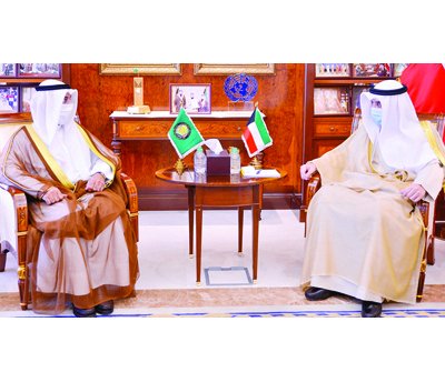 kuwaittimesnews's tweet photo. Kuwait FM holds talks with GCC chief https://t.co/IcL6GnDp6D via @kuwaittimesnews
#KuwaitFM #GCCchief #GCC https://t.co/vQ9abtm0kj