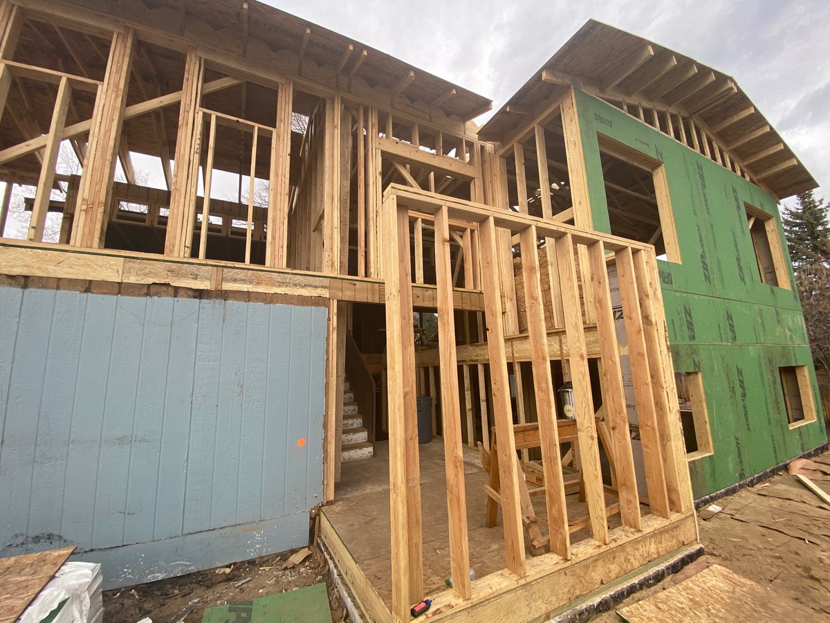 SoboHomes's tweet photo. From framing to walls! This extensive home remodel and addition is really taking shape.

#ProgressPics #DesignBuild #HomeRemodel #HomeAddition https://t.co/43V0fI2xsU