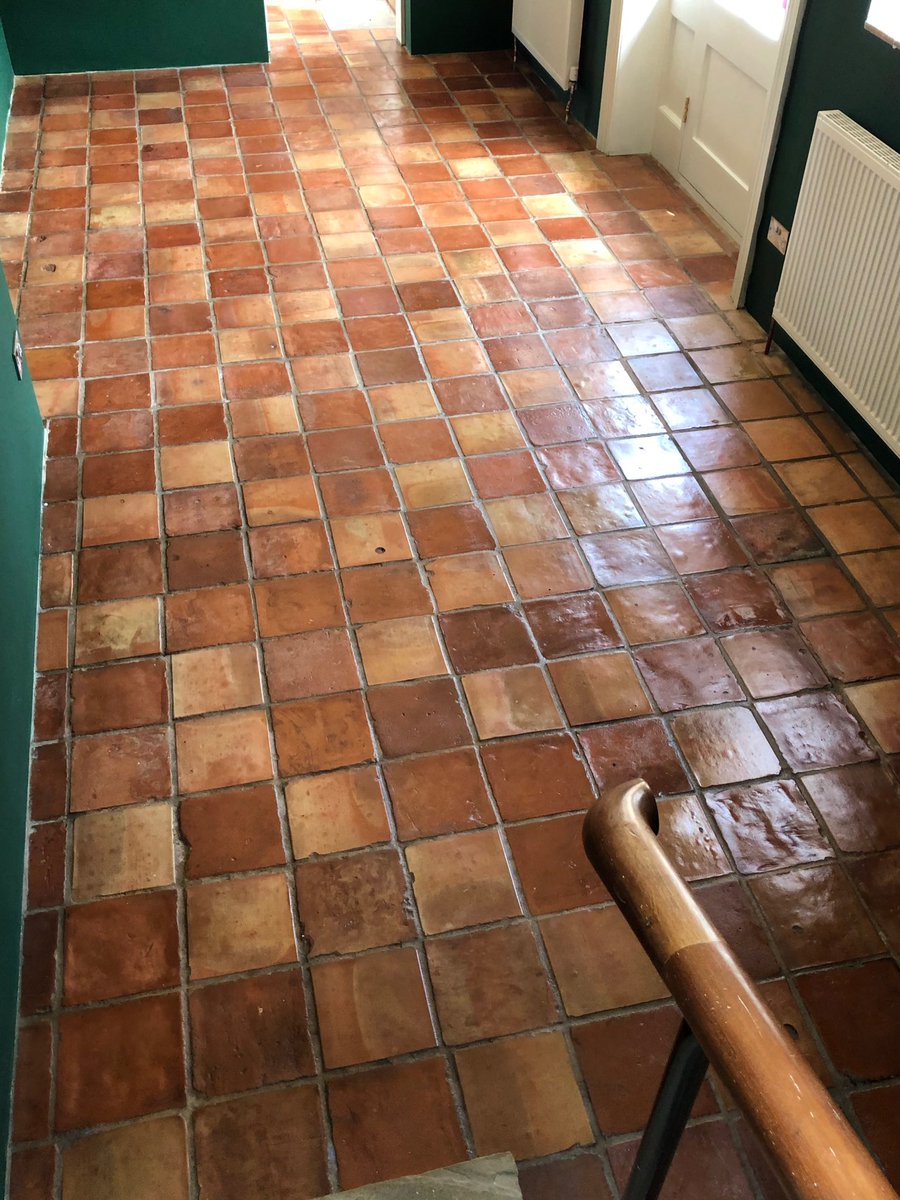 rhino_rocks_'s tweet photo. Terracotta tiled floor cleaning today in Boroughbridge near Harrogate.
Plaster and paint slashes removed from restoration and redecorating work deepcleaned, fully power dried and finished with a colour enhancing Satin Iron Wax.
#Boroughbridge #Harrogate #terracottacleaning https://t.co/kqvwVXyBDY