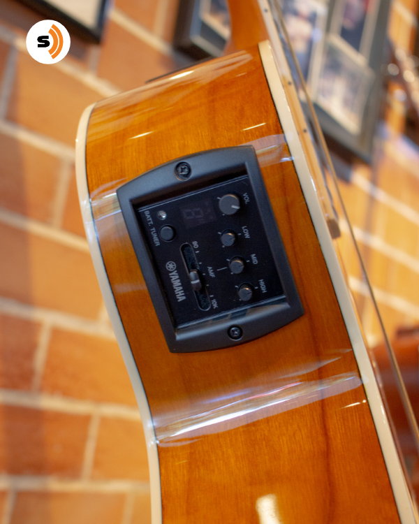 No formato médio jumbo, o CPX oferece acabamento, design, madeiras, pré-amplificadores e tocabilidade de ponta! 
⠀
📦 De BH para todo Brasil !

#serenata #serenatanet #yamahaguitars #yamahacpx #yamahamusicalbr #violaoyamaha #cpx600